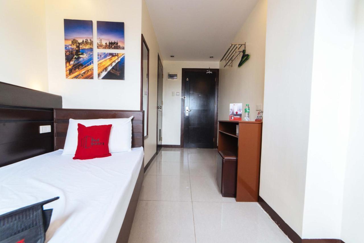 Reddoorz Near Victoria Mall Davao City Kültér fotó