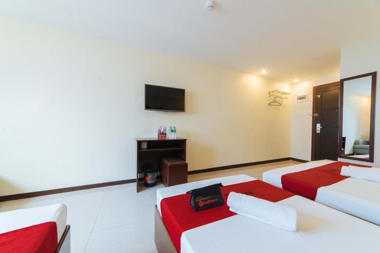 Reddoorz Near Victoria Mall Davao City Kültér fotó