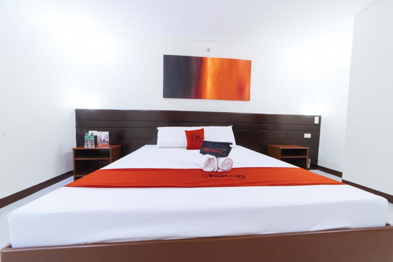 Reddoorz Near Victoria Mall Davao City Kültér fotó